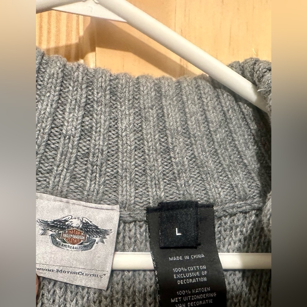 Harley Davidson Size L sweater - Picture 3 of 3